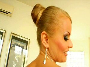 Milf Thing Alte College-Porno-MILF hat immer noch das Zeug zum Ficken