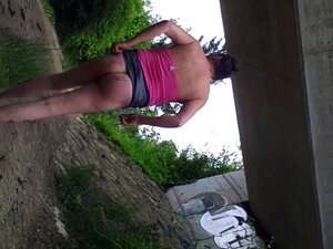 Кастрирана сиси показује