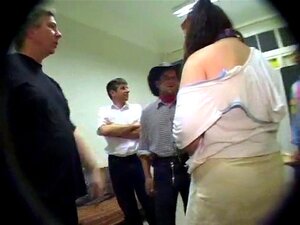 3 Bengals für Charly 13 (Max-Szene). 3 Bengels für Charly