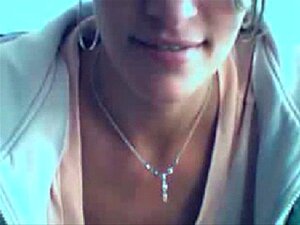 Duitse Blonde toont Tieten en Clit. Duitse Blonde toont Tieten en Clit