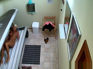 Sexy blondine soler sin vakre kropp,