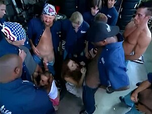 Гауге и Оливиа бивају бомбардовани