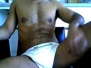 Укусни показује све