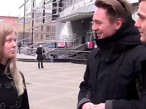 Sötnos från gatan förenar två killar för smäller i olika