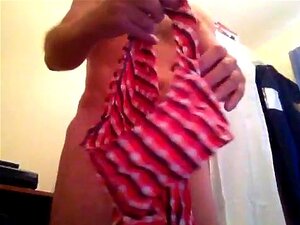 полусестра у законима бикини доњи део