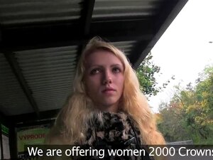 PublicAgent färsk blondin tas in i skogen för sex med stor kuk
