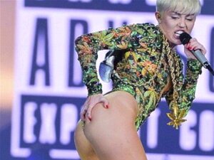 Miley Cyrus NACKT-Kompilation. Miley Cyrus Nackt-Kompilation