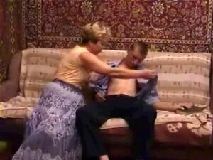 Fetisch - Mama mit Kinky, NICHT ihr Stiefsohn aus Moskau