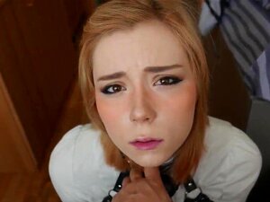 Schulmädchen mit Würgen, schlampigem Deepthroat und Sperma im Hals