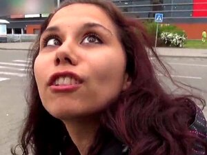 Die bezaubernde tschechische Süße wurde im Supermarkt verführt und
