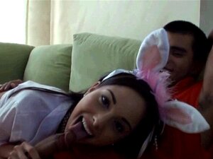 Schau dir diese Hausparty an, bei der die Mädchen ein großes Facial