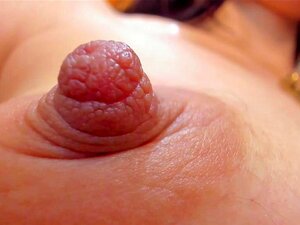 Schau dir an, wie große und intensiv gewünschte Nippel und Laktation