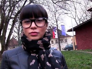 Schöne russische Studentenficks in der Öffentlichkeit