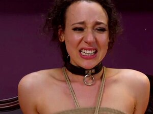 BDSM-Paar fickt Brünette anal. BDSM-Paär Derrick Pierce und Dani