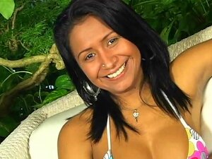 Due brasiliane si inzuppano di sperma