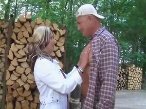 Ein alter Mann in einem guten Tag