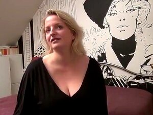 Diese reife deutsche Dame ist neben Denis und streckt ihre riesigen