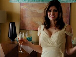 Alexandra Daddario für When We First Met