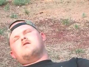 Schwule Bären draußen ficken ihre Gehirne, schwuler Porno