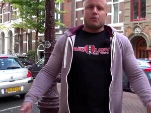 Blonde Prostituierte wird gefickt