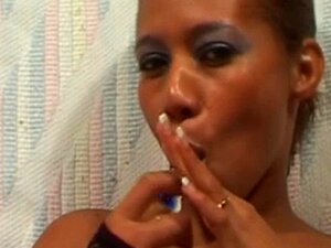 Lesben spielen mit Dildos