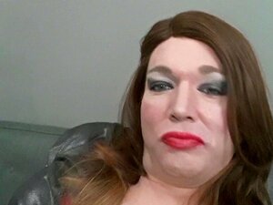 Sexy rokende trans meid