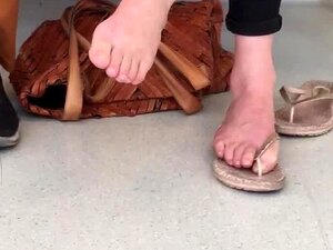 Vaimoni seksikkäät jalat hammaslääkärissä (Osa 2)