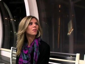 PublicAgent Diese Babe ist groß, diese Babe ist dünn, diese Babe