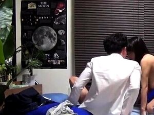 Tiukka karvainen pillu japanilainen söpöläinen hardcore seksivideo