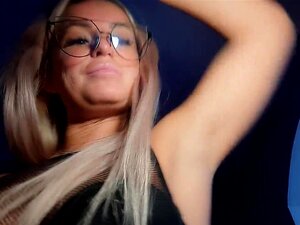 Фетиш на пазухе, фетиш на стопала,