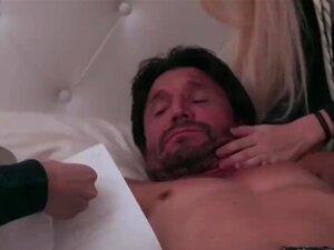 Quando le ragazze del college attaccano - Elsa Jean e Kenzie Reeves