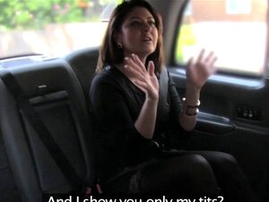 Fake Taxi großer Gesichtsspritzer für Brünette in Strümpfen. Fake