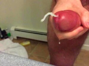 Cumshot Slo-Mo 2 - Großer Cumshot