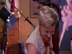 Celeb Ashley Judd komplett nackt, blonde mit großen natürlichen