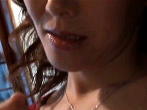 Große Titten japanische Mama liebt es, Teil 6 zu spielen