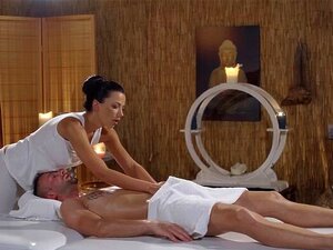 Ölige Schwanzmassage mit heißem Rumänen