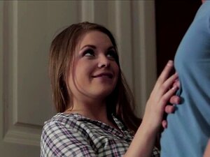 Напрлитана МИЛФ Кенди Алекса и риба