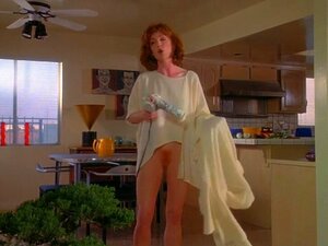 Julianne Moore nackt - Short Cuts 1993. Julianne Moore in einer