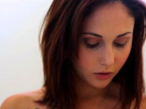 HD - Passion-HD Ariana Marie wird komplett sauber, um gefickt zu