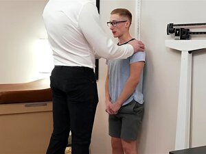 Neuer Patient Welpe Shay schmeckt Doktor Legrand Wolf Monsterschwanz