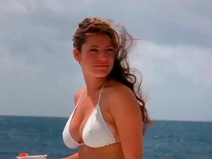 Survival Island (2005) - Kelly Brook 3 - Zeitlupe