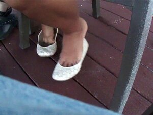 Jalka näyttää 26-vuotiaan tytön