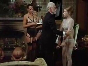 Emily Browning in der Natur