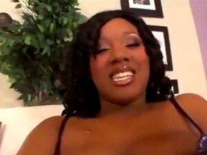 BBW Talicious nimmt tiefen Analverkehr