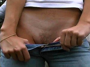 Blonde Süße nackt in der Öffentlichkeit