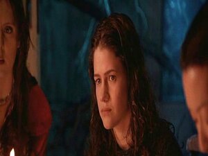 Tauche ein in die sinnliche Faszination von Angelina Jolie. Lasse dich