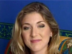 CGS - BLONDE COWGIRL OBEN DRAUF