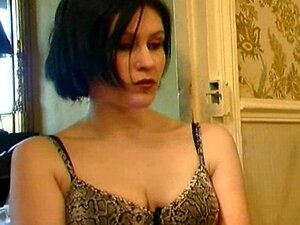 Laetitia atomix französisch-asiatisch