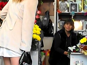 Diese Blondine war einfach so gut, um mit meiner Cam vorbeizukommen.