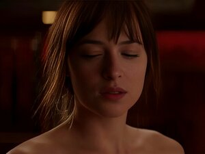 Tauche ein in deine dunkelsten Fantasien mit Dakota Johnson und Jamie